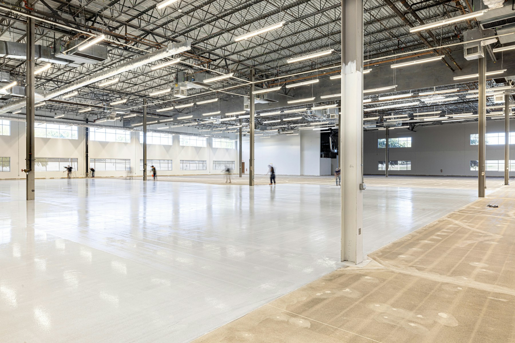 Finished glossy epoxy floor in a clean garage